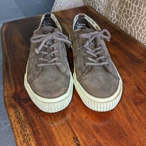 Tommy Bahama Leather Sneakers Sz 8